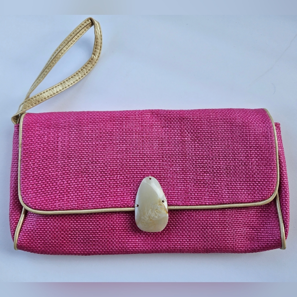 Avon Woven Shell Wristlet